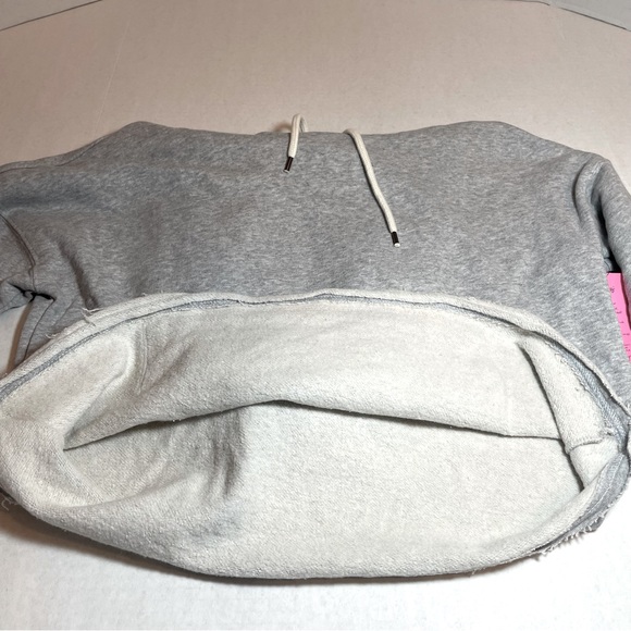 BNWT Betsey Johnson raw hem stylish flare sleeve hoodie size small PRICE FIRM - Picture 13 of 13